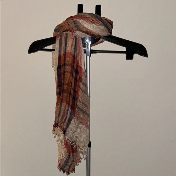 Cozy Plaid Scarf with Fringe - Picture 2 of 2
